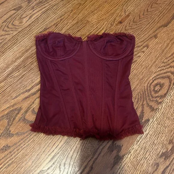 EDIKTED maroon corset top - Picture 1 of 2